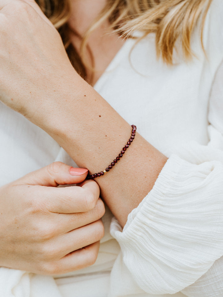 Granat Armband